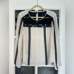 Rachel Roy beautiful black and white blouse